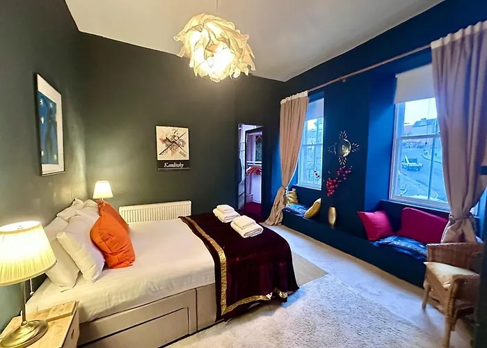 Unique Cozy Nest For 2, Old Town * Edimburgo