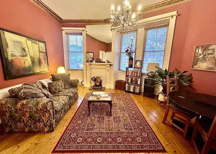 Unique Cozy Nest For 2, Old Town 公寓 爱丁堡