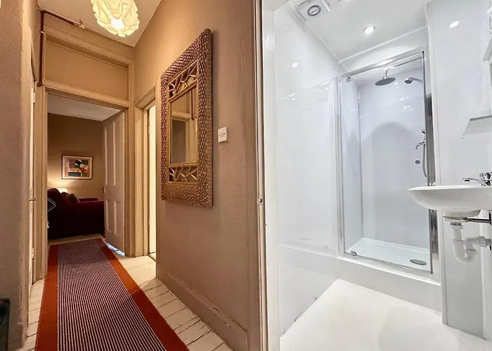 Boho Old Town Base דירה