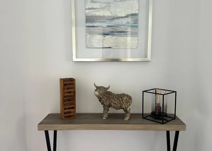 3 Bedroom Tranquil Ground Floor Flat In Merchiston Apartment Edinburgh