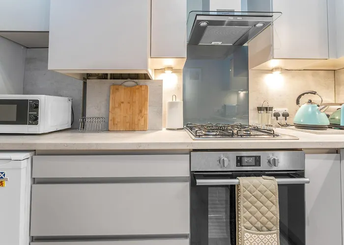 아파트 Central, Cozy 2br-1ba-haymarket - With Parking *