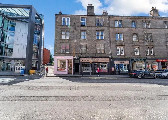 דירה Central, Cozy 2br-1ba-haymarket - With Parking אדינבורו