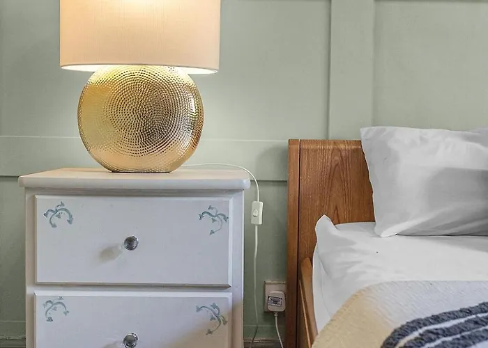 דירה Central, Cozy 2br-1ba-haymarket - With Parking *