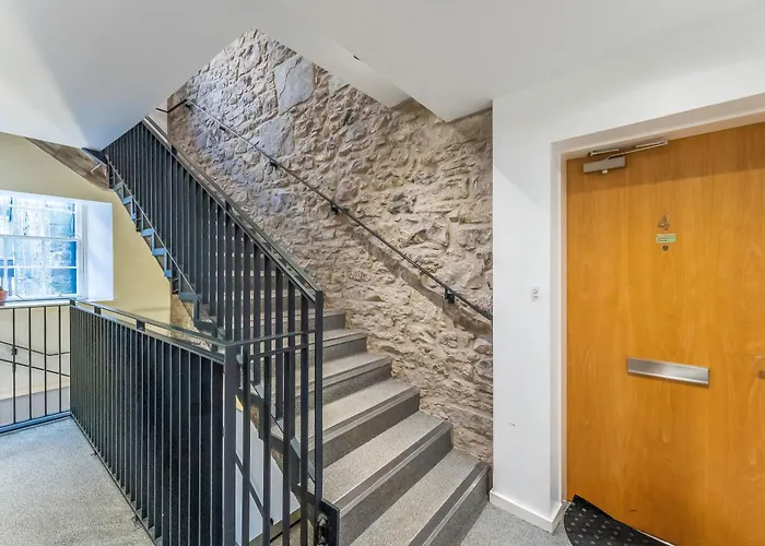 דירה Beautiful Designer 2 Bed 2 Bath Old Town - Parking אדינבורו