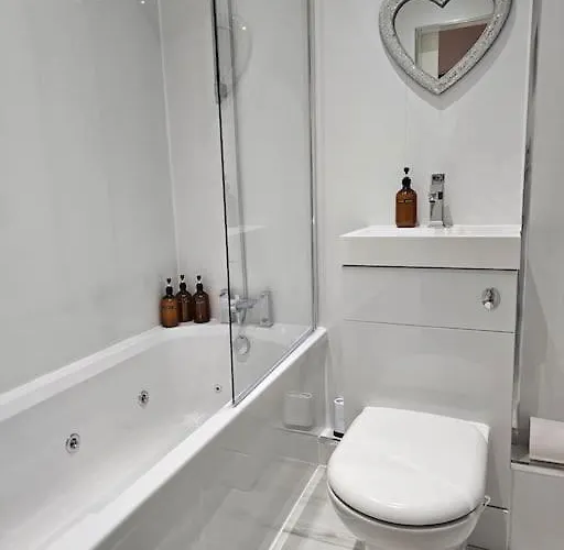 The Bonnington Abode