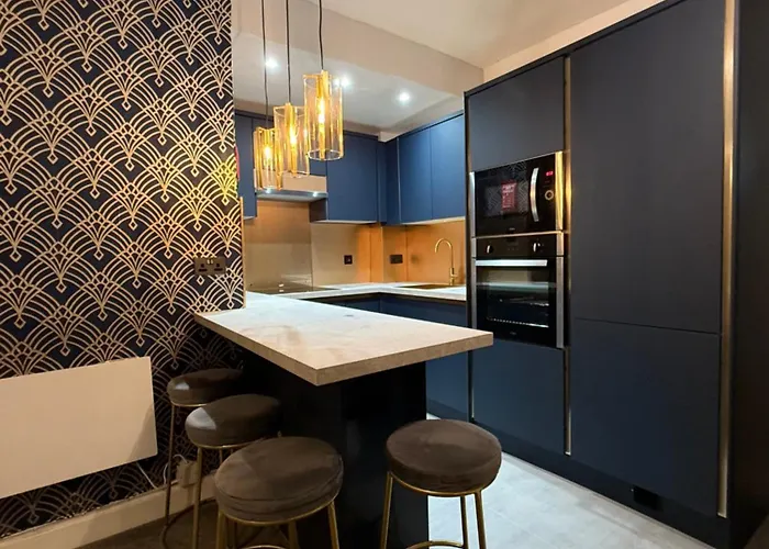 Two Bedroom Apartment-central Edinburgh-old Town-licensed