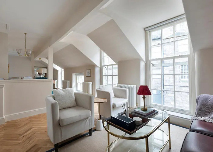Luxury Mews In The Heart Of New Town Edynburg