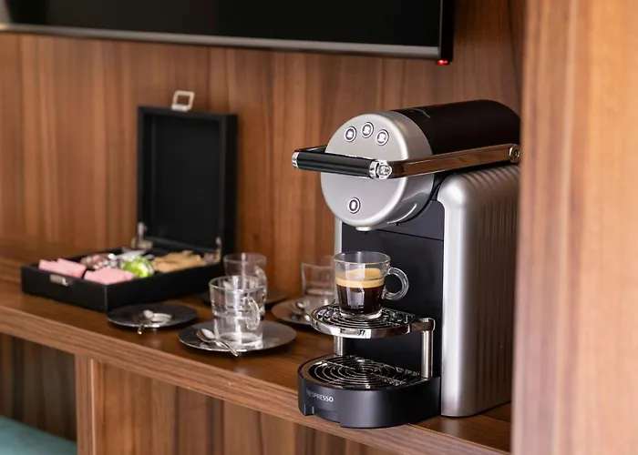 Courtyard By Marriott Hotel