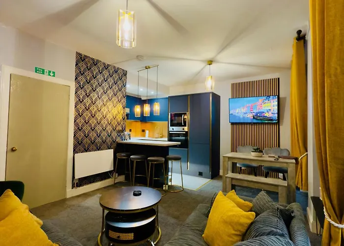 Two Bedroom Apartment-central Edinburgh-old Town-licensed Edinburgh