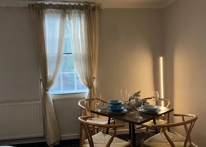 Appartamento Nicolson Street Two Bedrooms Edimburgo