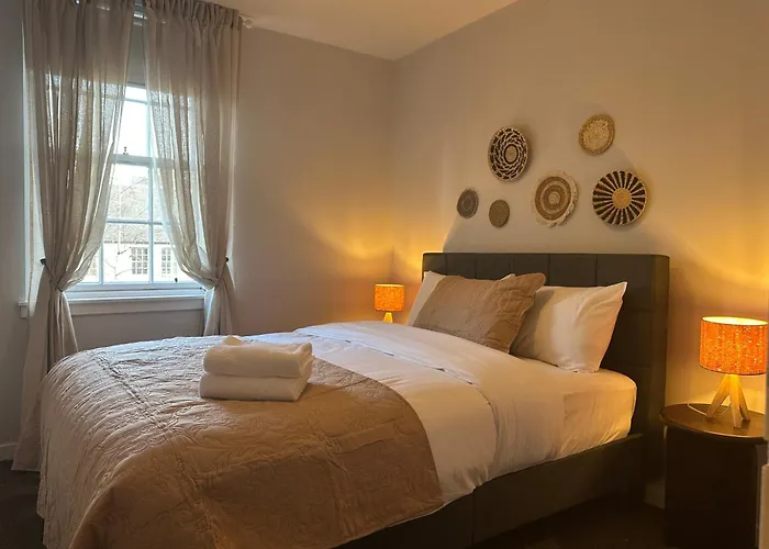 Daire Nicolson Street Two Bedrooms Edinburgh