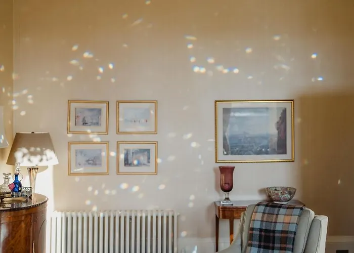 דירה Prestigious Townhouse Close To Princes Street אדינבורו