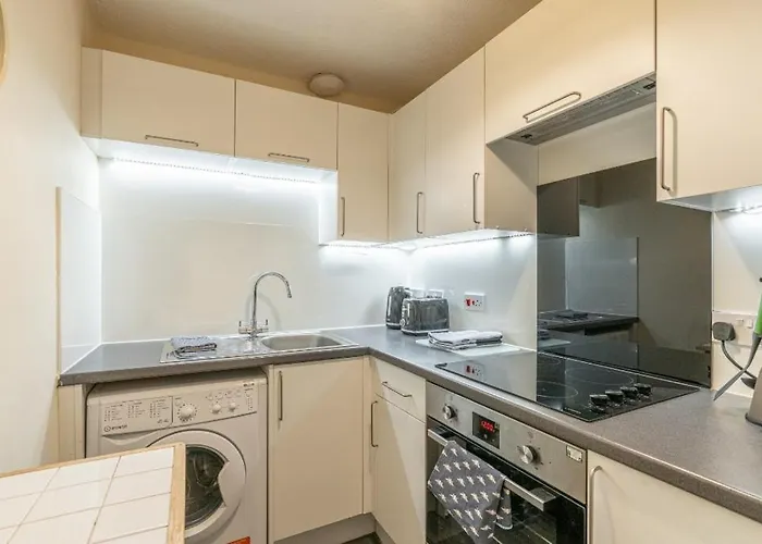In Excellent Centre Location Apartament Edynburg