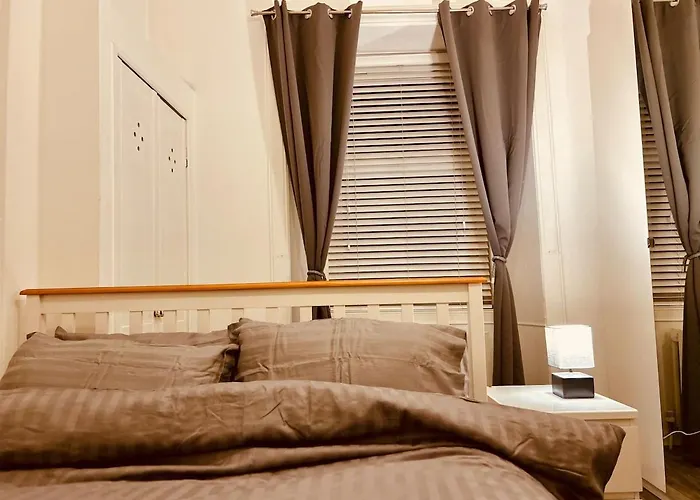 Attractions Retreat אדינבורו