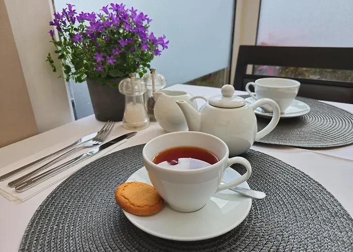Cruachan 3* Edinburgh