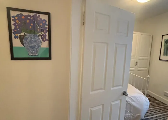 דירה Cozy Downtown