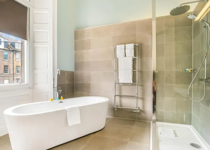 The Place Otel Edinburgh