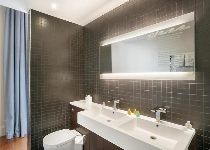 Отель The Place 4*