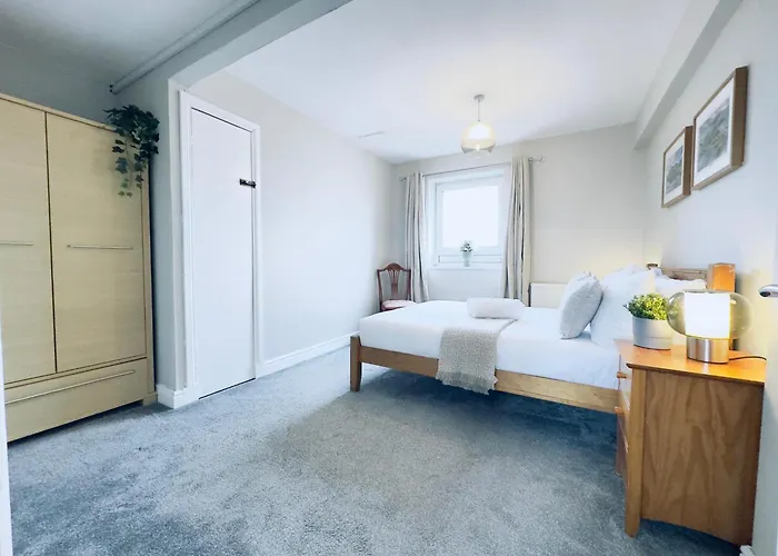 From - Iona - Private Members Club Ubytování v soukromí Edinburgh