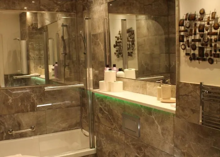 Elegant New Town Georgian Centre Flat شقة