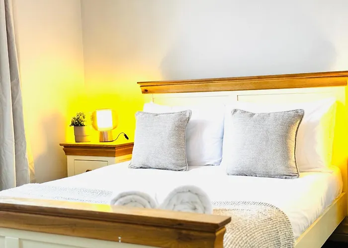 דירה Floor With Castle Views *