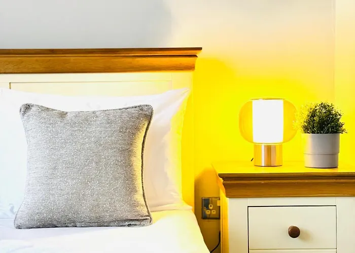 Floor With Castle Views * אדינבורו