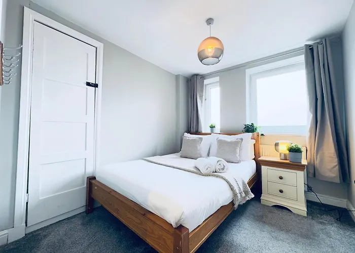 Floor With Castle Views