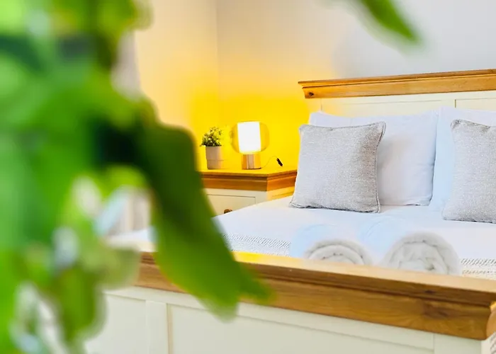 דירה Floor With Castle Views