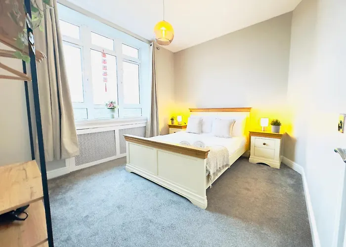 Floor With Castle Views דירה *