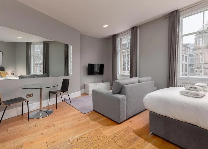 Destiny Scotland - St Andrew Square Apartment Edinburgh