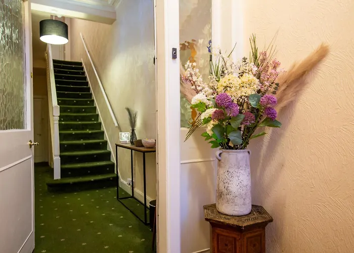 Sailte House 3*