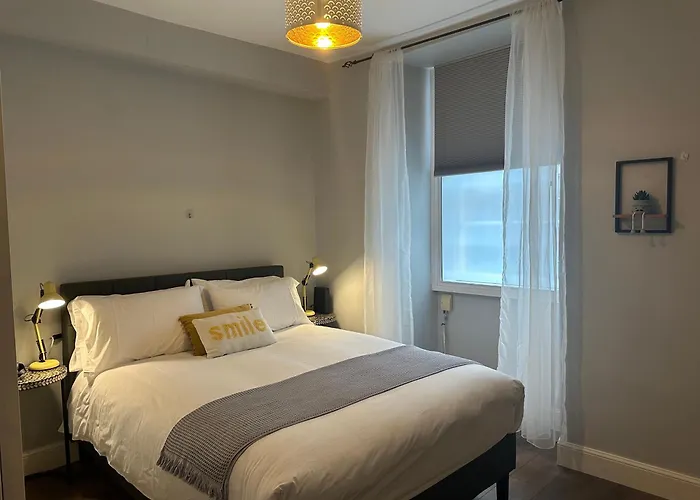 Comfortable One-bedroom Free Parking Space * 爱丁堡