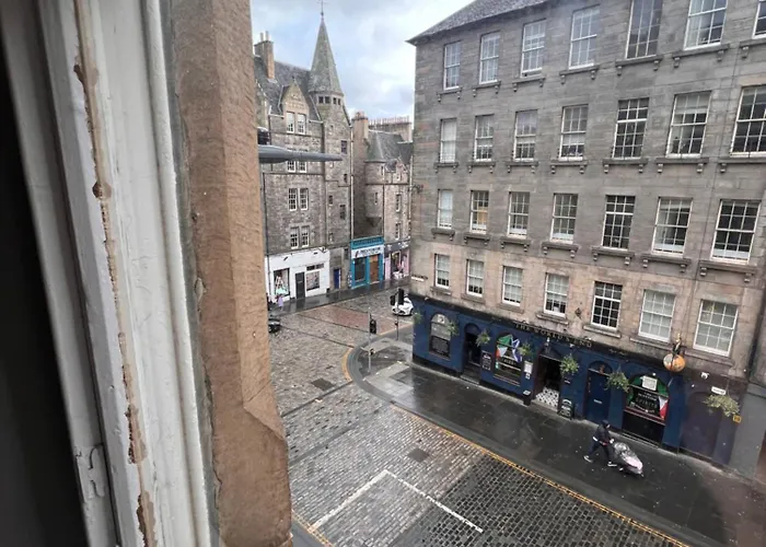 Апартаменты John Knox's On Edinburgh's Royal Mile Эдинбург