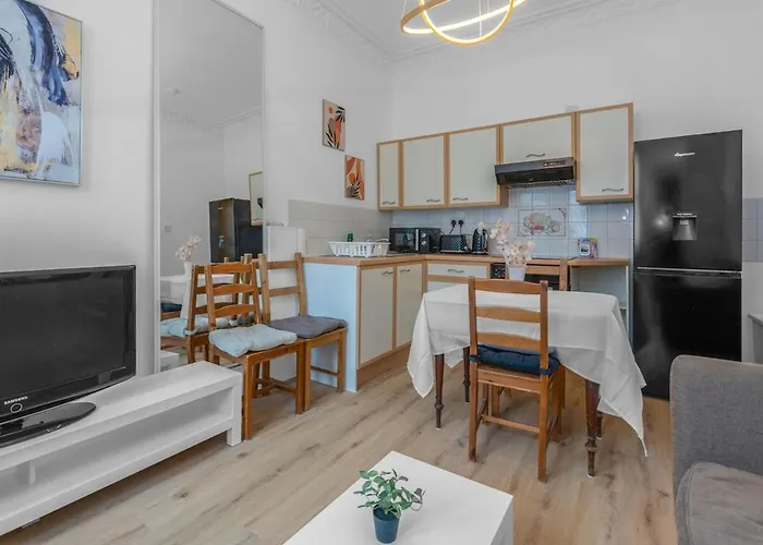 Apartament Centre - Tram - The Jameson *