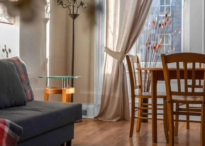 Free Parking - Centre - The Mccarty Apartment