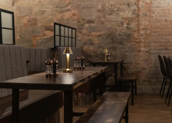 Ostello Code - The Court, *