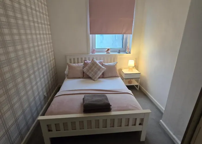 Bespoke Tours Scotland @ Morrison Street * אדינבורו