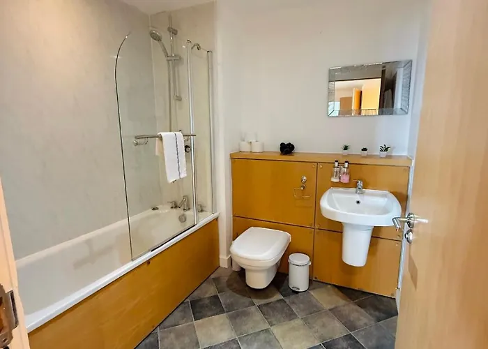 Britannia * אדינבורו