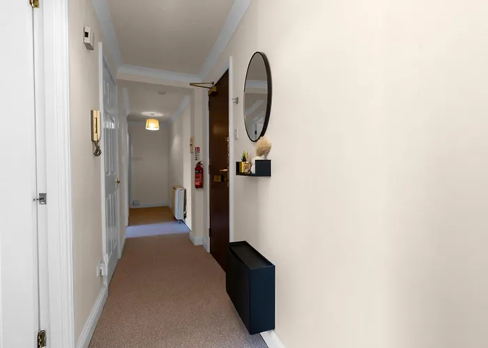 Apartment 1 Double In Shared In With Free Parking