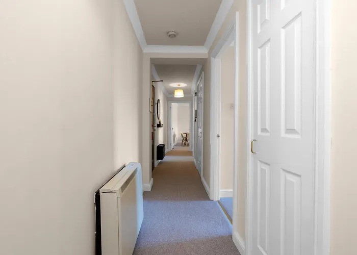 Apartment 1 Double In Shared In With Free Parking