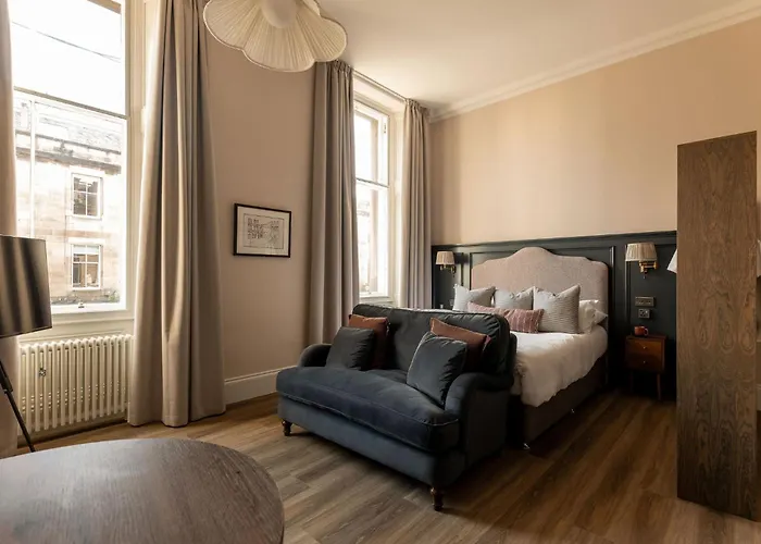 Hotel Moment George Iv Bridge