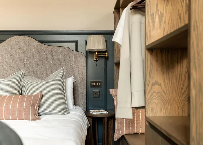 Hotel Moment George Iv Bridge *