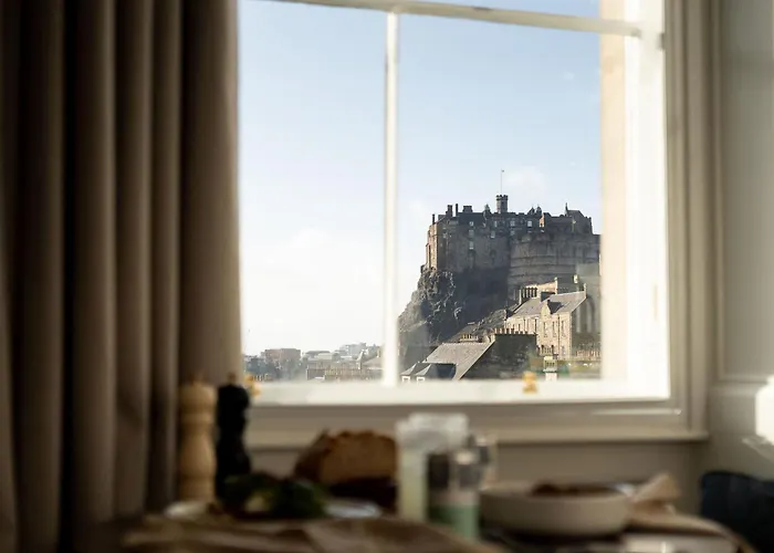 Moment George Iv Bridge Hotel Edinburgh