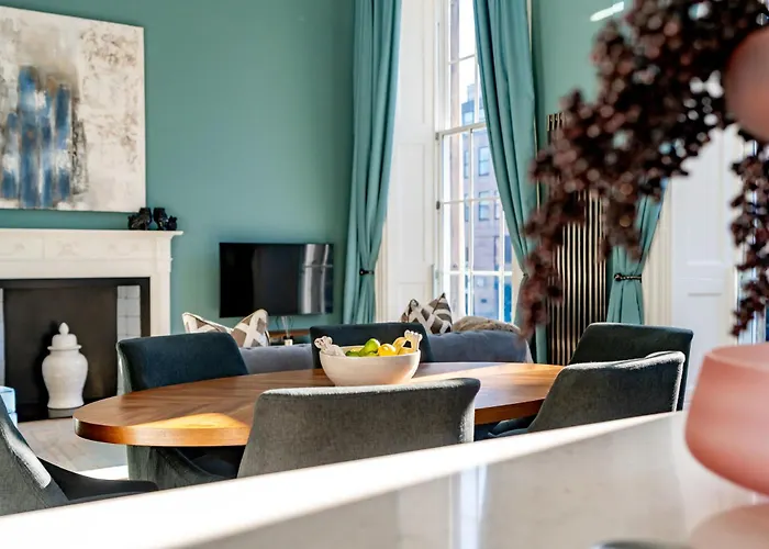 Apartament Dragon Luxury At 8 Albyn Place *