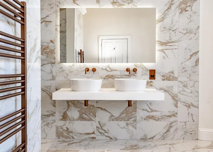 Apartament Dragon Luxury At 8 Albyn Place *