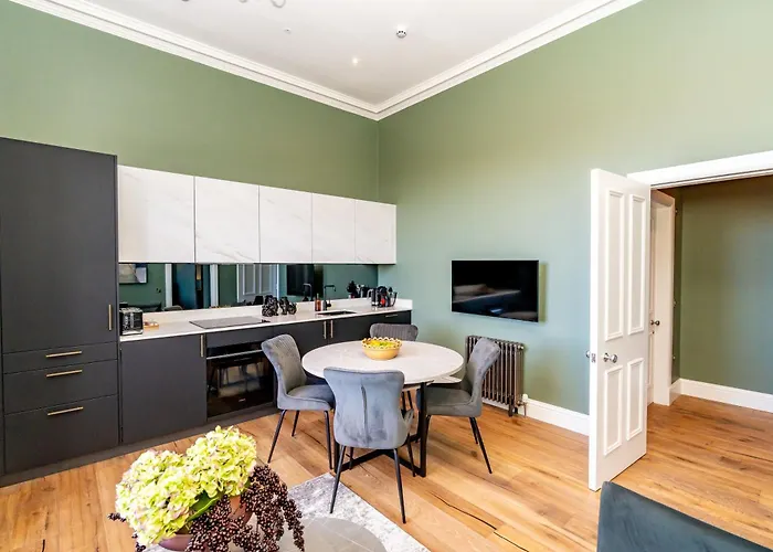 Apartament Dragon Luxury At 8 Albyn Place
