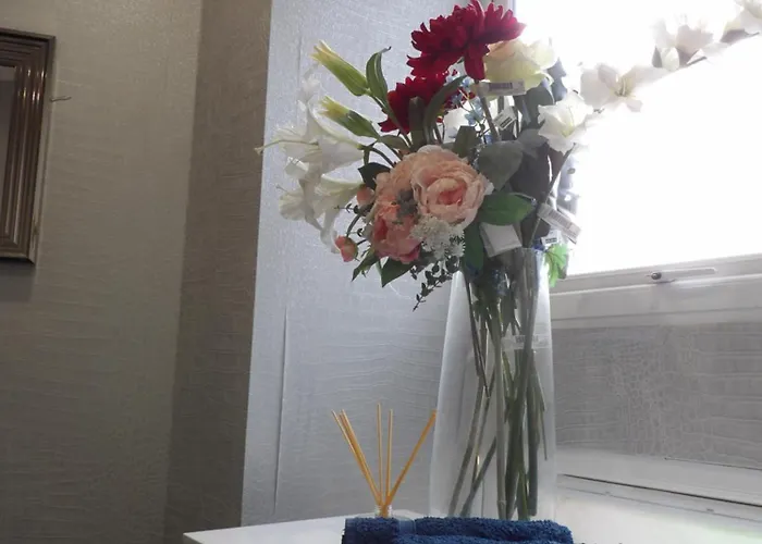 Convenience, Calm Comfort-- A Stylish One-bedroom Retreat Just 3 Stops From The Heart Of The *