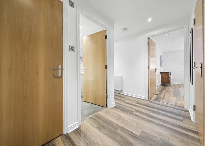 דירה Slateford 2 Bedroom - אדינבורו