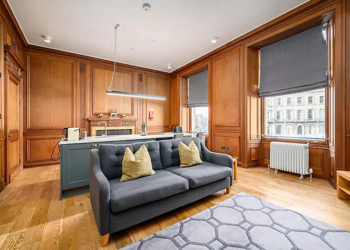 ديستني اسكتلندا - ديستيلرز هاوس *