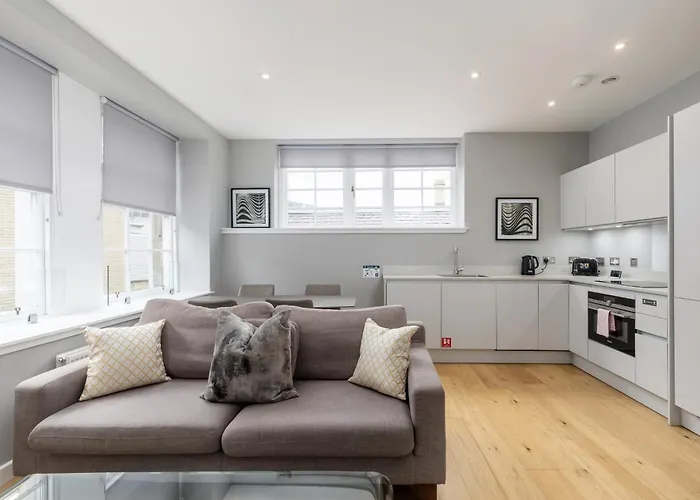 Destiny Scotland At Canning Street Lane 에든버러